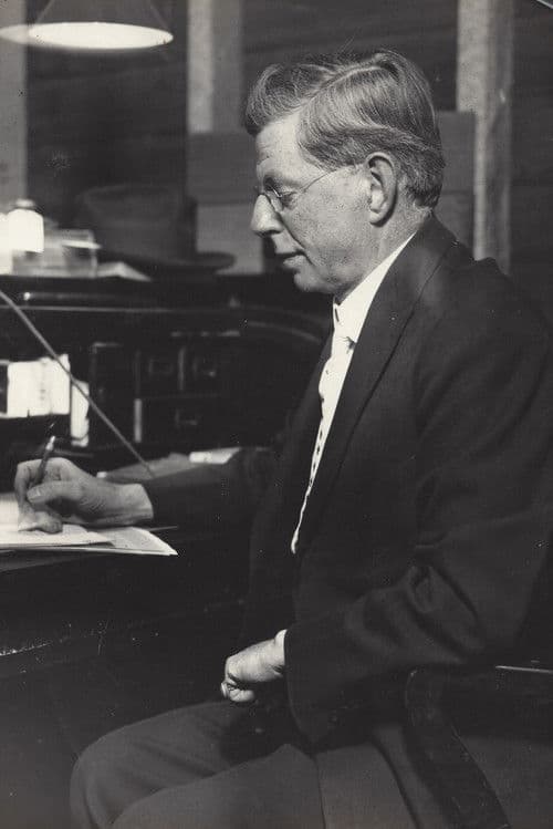 Frank E. Woods profile photo