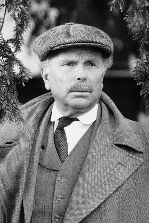 Edward Hardwicke profile photo