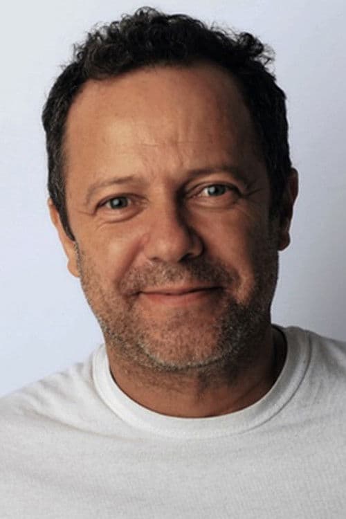 Vik Muniz profile photo