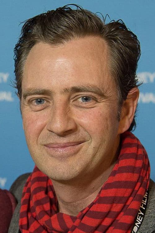 Andrew Curry profile photo