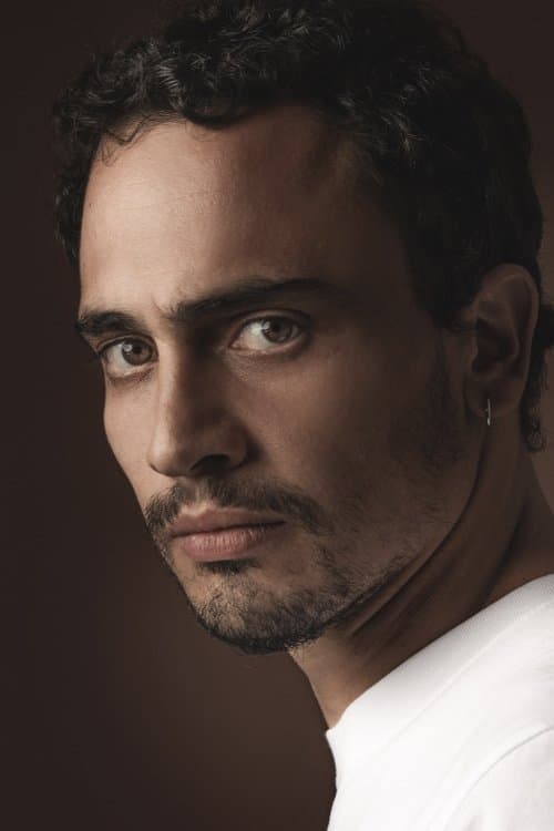 Simone Liberati profile photo