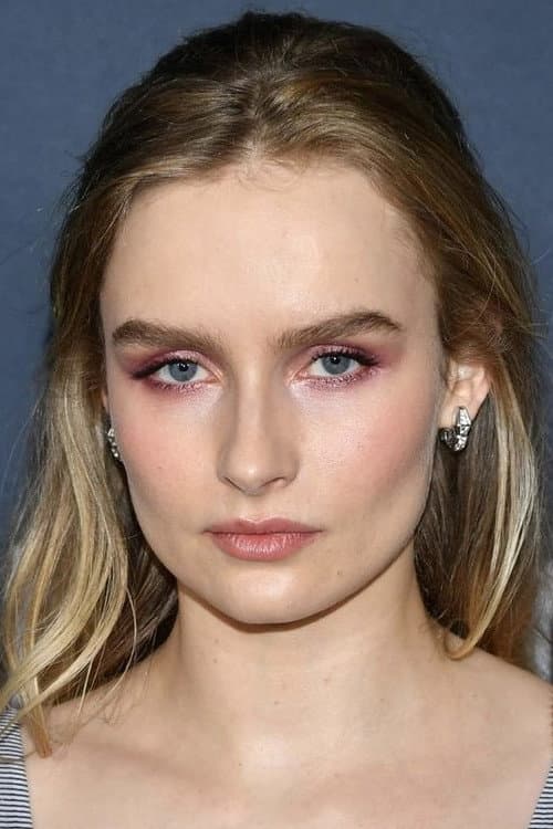 Olivia DeJonge profile photo