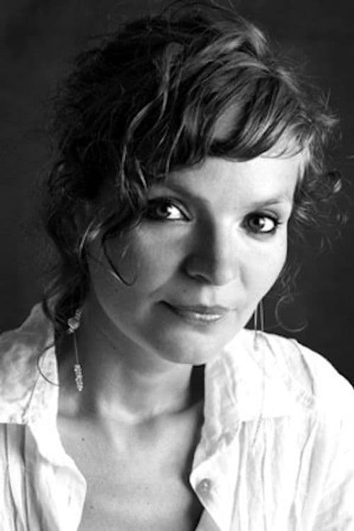 Anaïs Barbeau-Lavalette profile photo