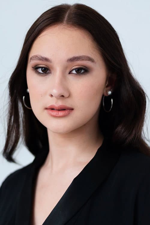 Lola Tung profile photo