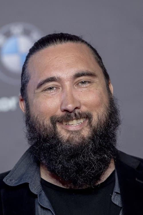 Julius Avery profile photo