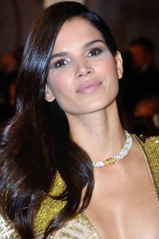 Raica Oliveira profile photo