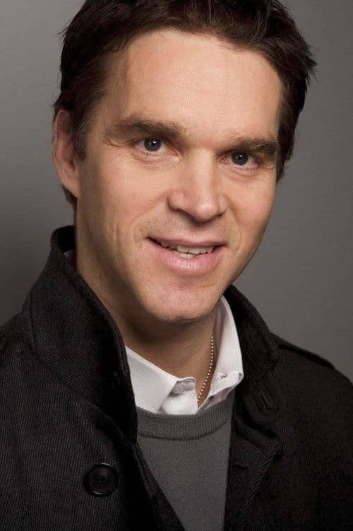Luc Robitaille profile photo