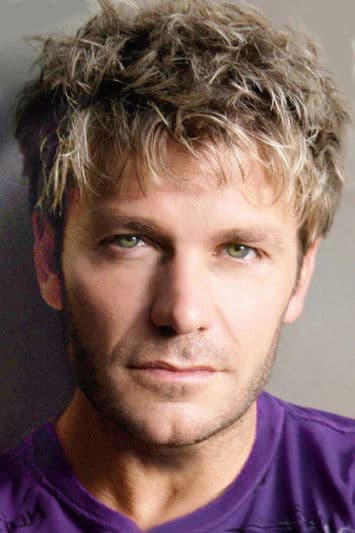 Vic Mignogna profile photo