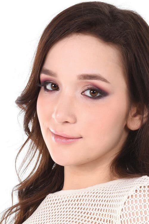 Ellie Leen profile photo