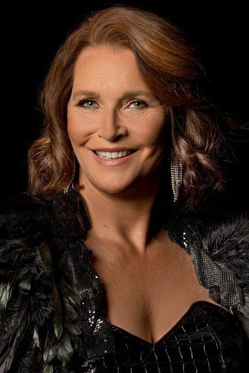 Maya Hakvoort profile photo