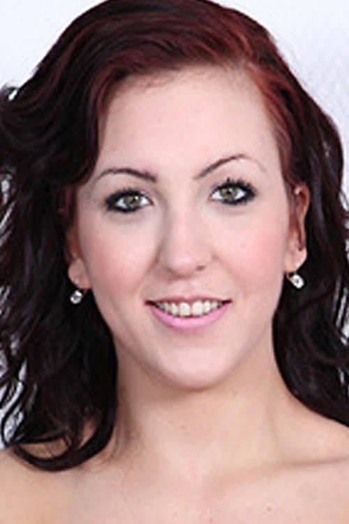 Nora Luxia profile photo