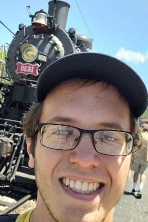 Parker Magnuson profile photo