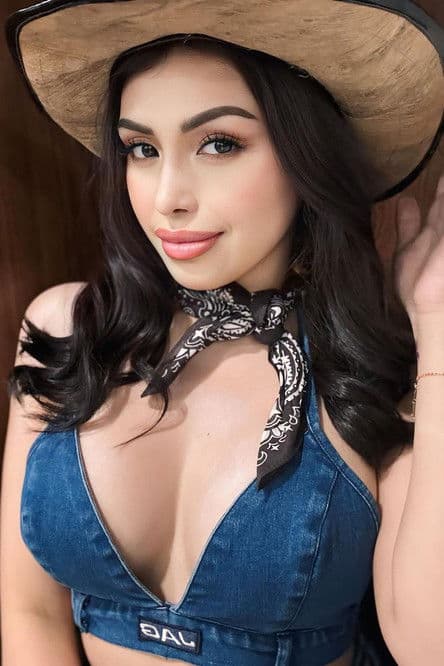 Trixie Escosis profile photo