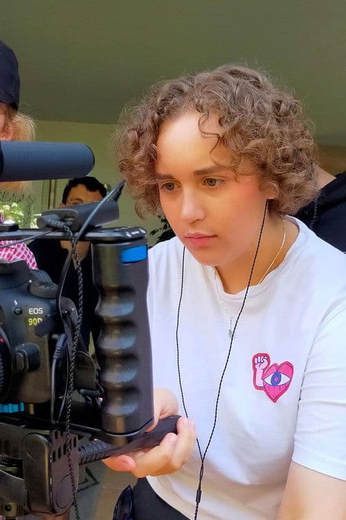 Charlotte Brunet-Deloges profile photo