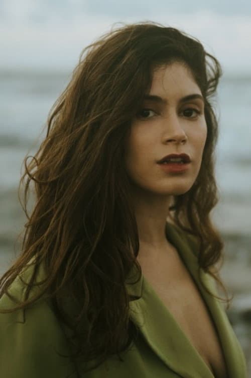 Cely Riva profile photo