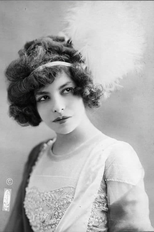 Polaire profile photo