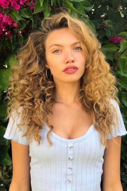 Bensu Uğur profile photo