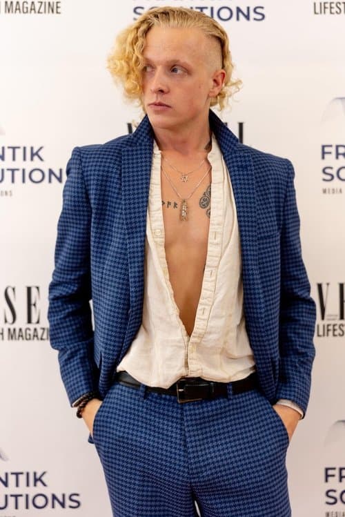 Rae Serbeck profile photo