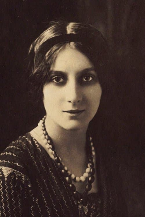 Stacia Napierkowska profile photo