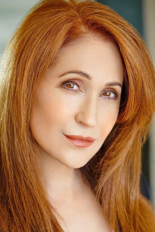 Elizabeth Arlen profile photo
