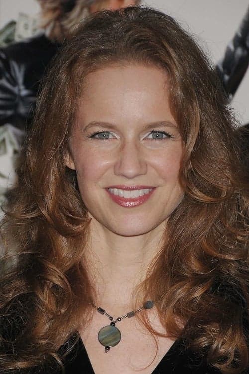 Laura Cayouette profile photo