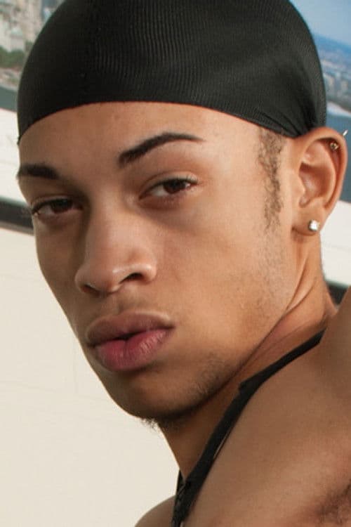 Light Bright Luis profile photo