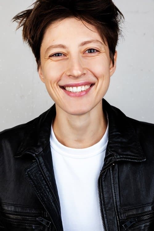 Julia Schunevitsch profile photo