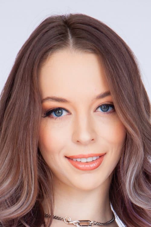 Lily Larimar profile photo