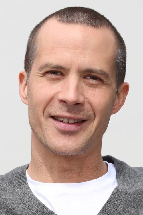 Barnaby Metschurat profile photo