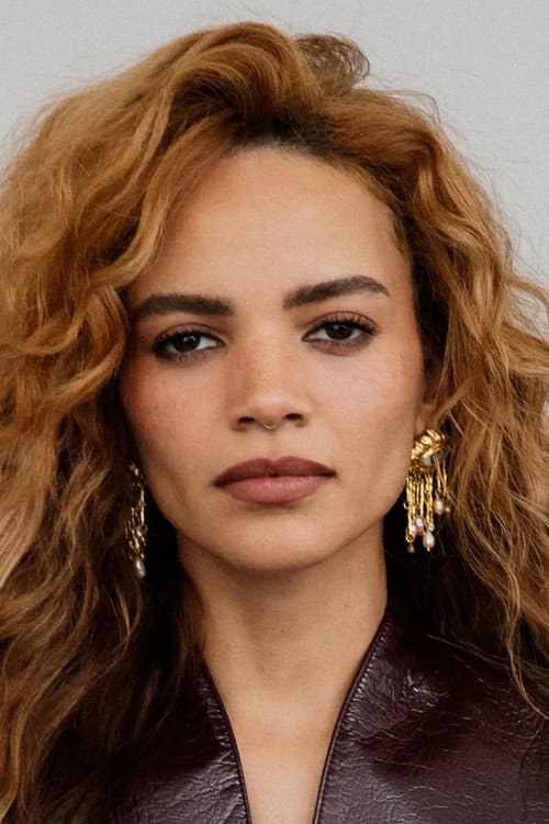 Leslie Grace profile photo