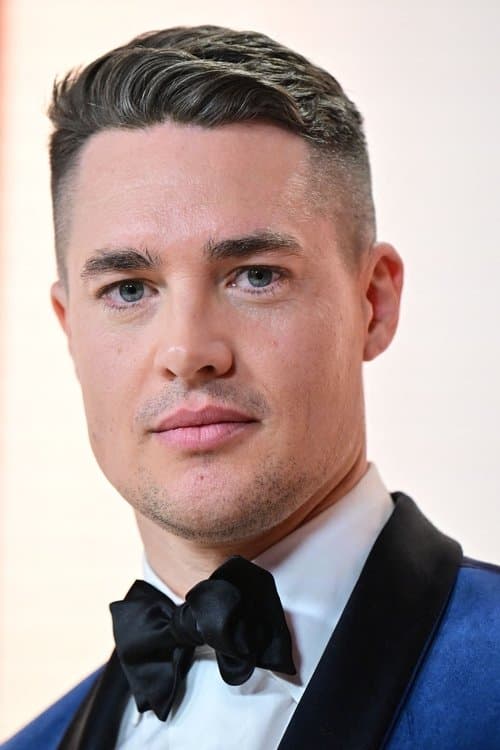 Alexander Dreymon profile photo