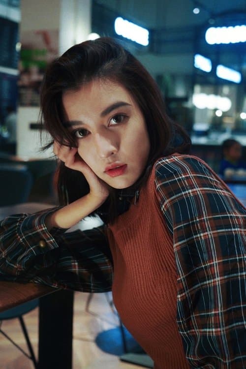 Wang Yi profile photo