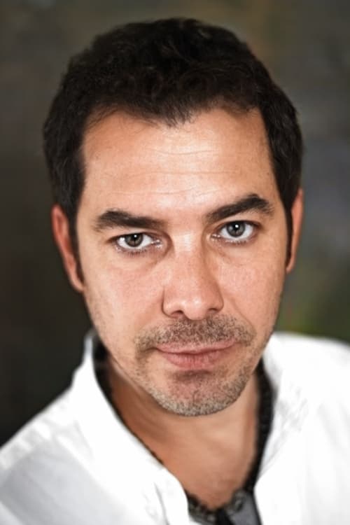 Fikret Kuşkan profile photo