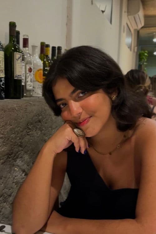 Julia Villela profile photo