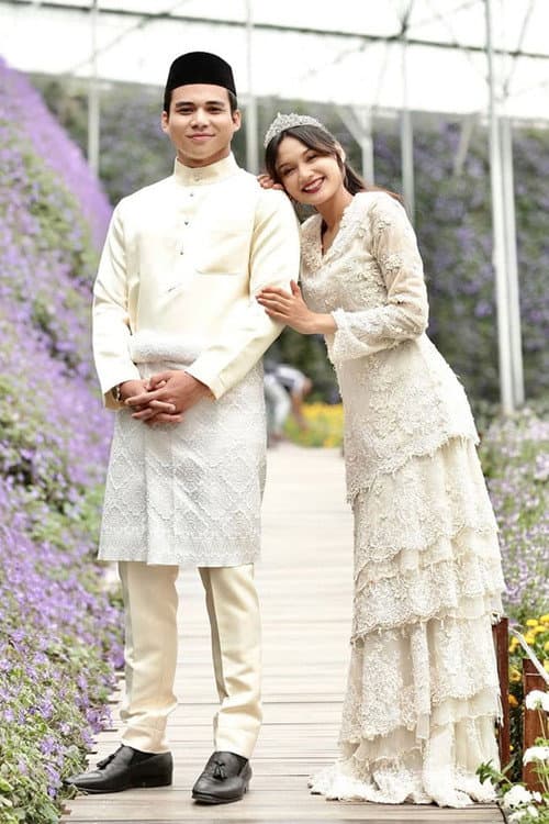 4 Musim Cinta poster