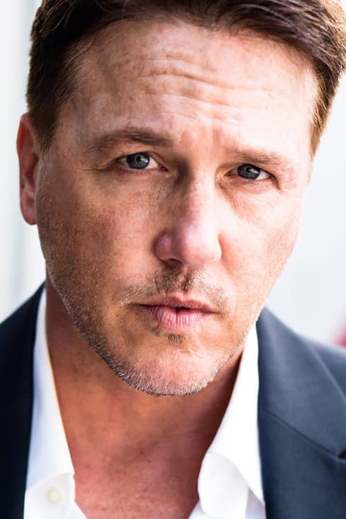 Lochlyn Munro profile photo