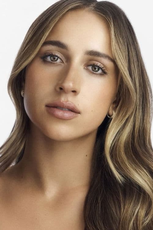 Tate McRae profile photo