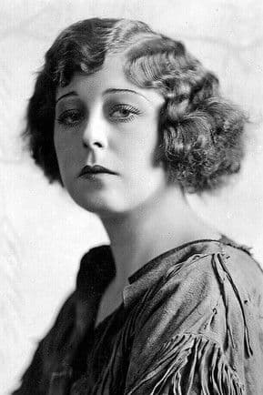 Seena Owen profile photo