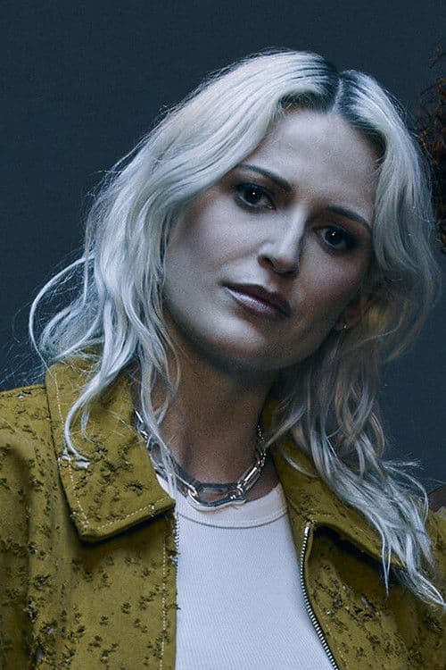 Emily Armstrong profile photo