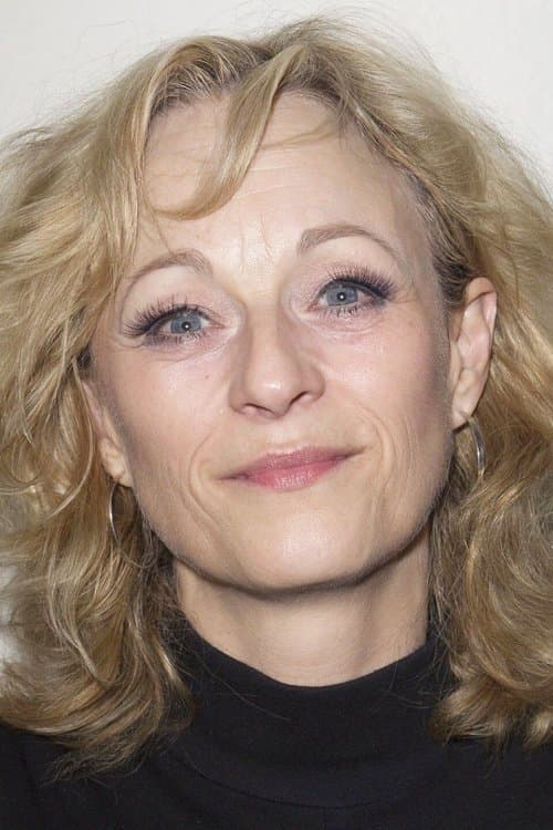 Lizzy McInnerny profile photo