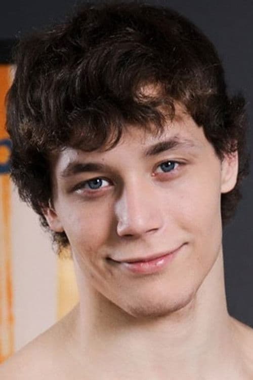 Zachary Country profile photo