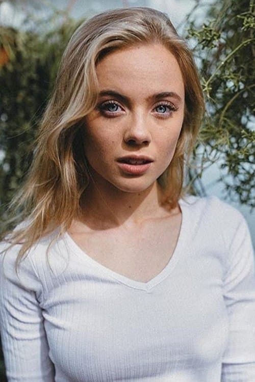 Chloe Fox profile photo