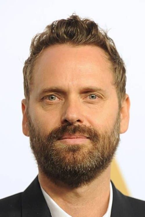 Dustin O'Halloran profile photo