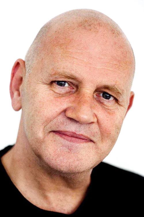 Dez Skinn profile photo