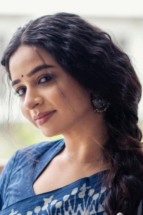 Divya Ganesh profile photo