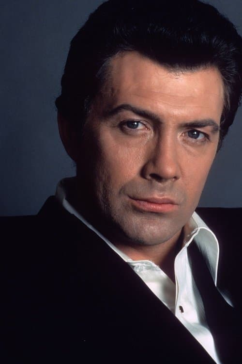 Lewis Collins profile photo