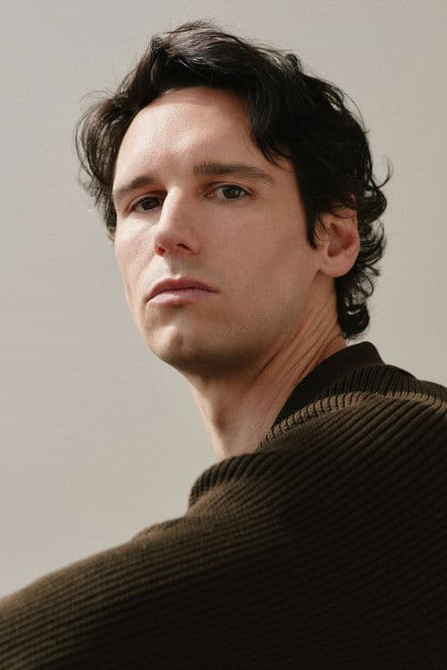 Cory Michael Smith profile photo