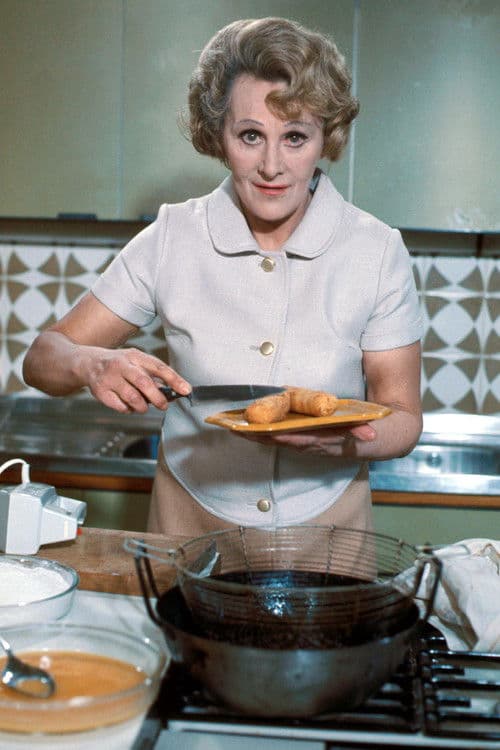 Fanny Cradock profile photo