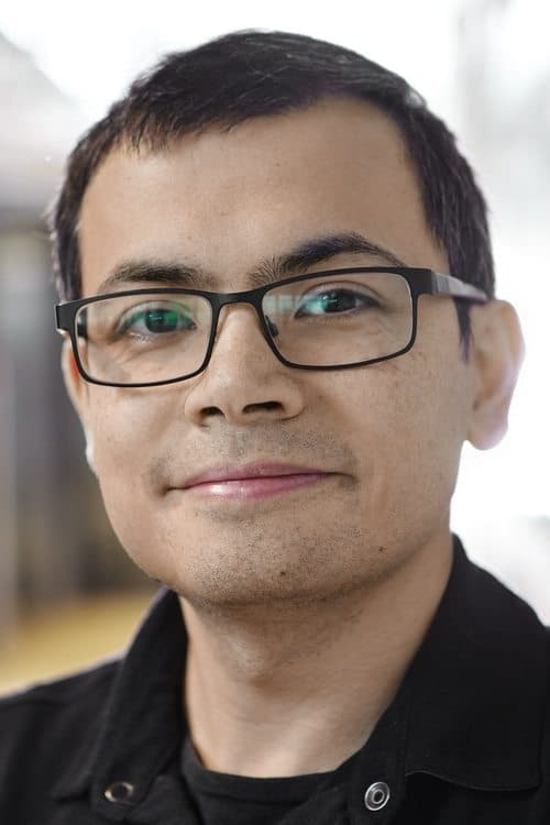 Demis Hassabis profile photo