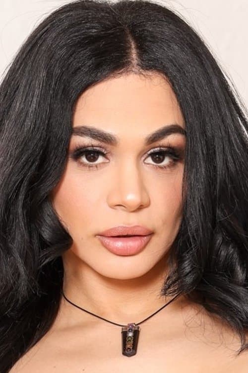 Eva Maxim profile photo